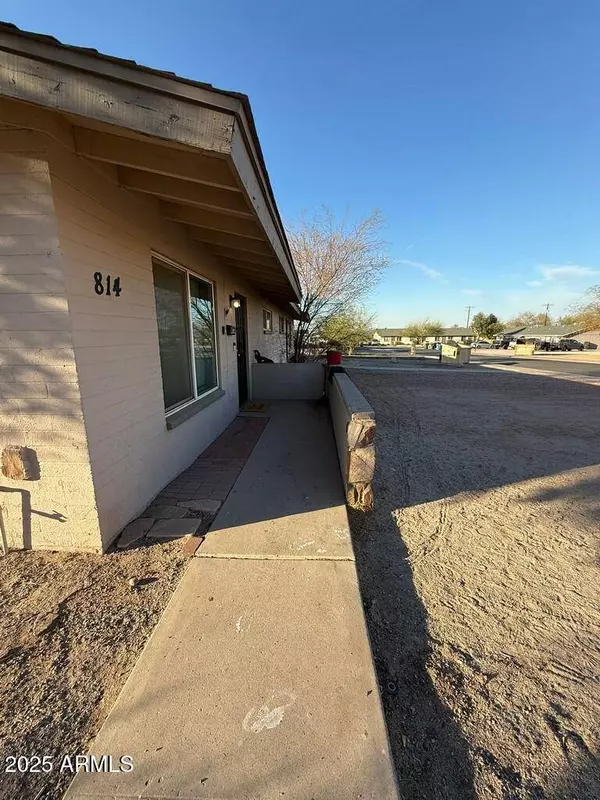 816 E HAZEL Drive, Phoenix, AZ 85042