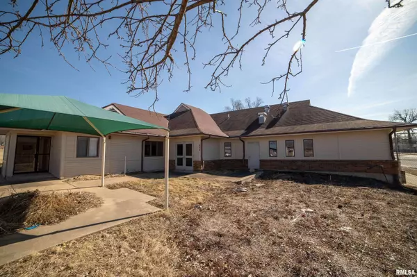 906 Lind ST, Quincy, IL 62301