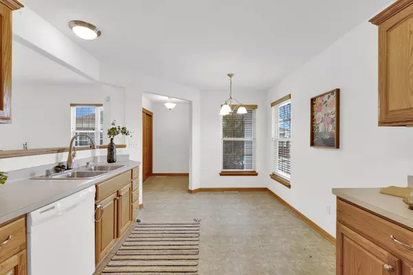 603 Sandur Pl Unit 53095, West Bend, WI 53095