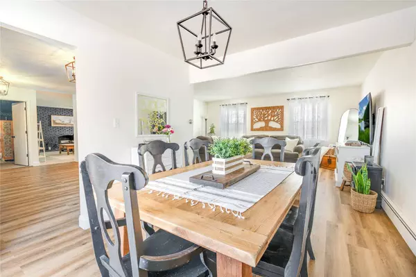 157 Bart DR, Poughkeepsie, NY 12603