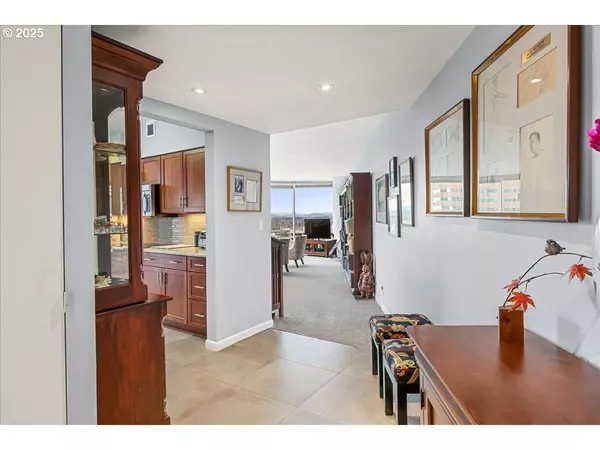 1500 SW 5TH AVE #1703, Portland, OR 97201