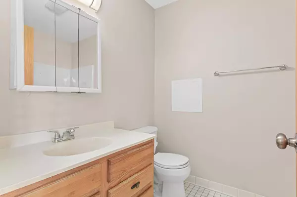 849 Dodd RD, West Saint Paul, MN 55118