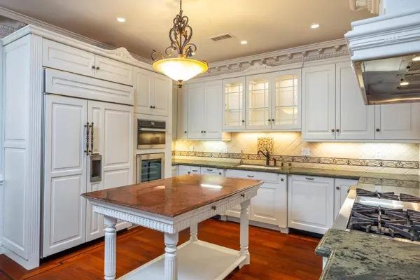 222 6th AVE 102, San Mateo, CA 94401