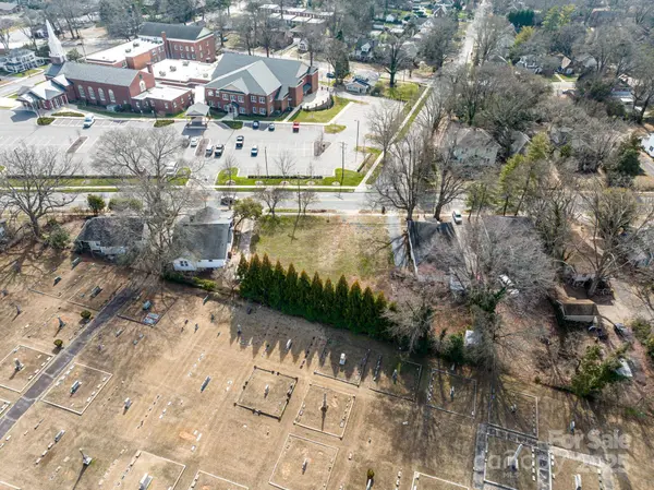 424 and 416 W Second AVE, Gastonia, NC 28052