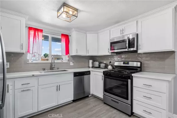 37637 Millbrook LN, Palmdale, CA 93550