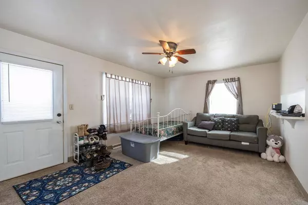 405/407 4th AVE NW, Dodge Center, MN 55927