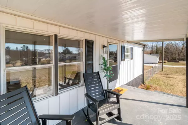 125 Crescent Heights DR, Salisbury, NC 28146