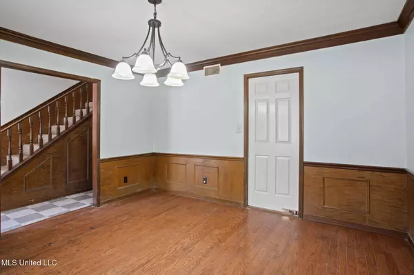 629 Cherry Lane, Laurel, MS 39440