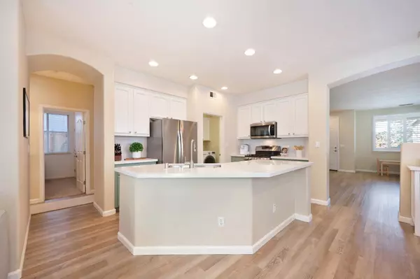 6812 Copper Glen CIR, Roseville, CA 95678