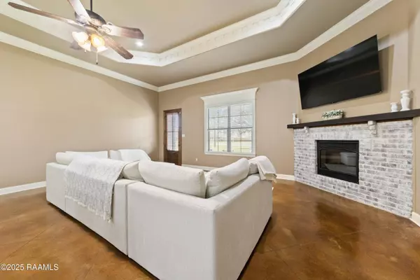 1007 Stephanie Dr Exd, Breaux Bridge, LA 70517