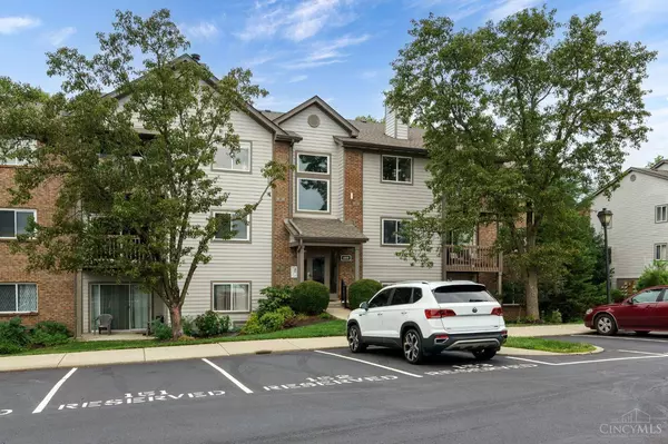 8851 Eagleview Dr #8, West Chester, OH 45069