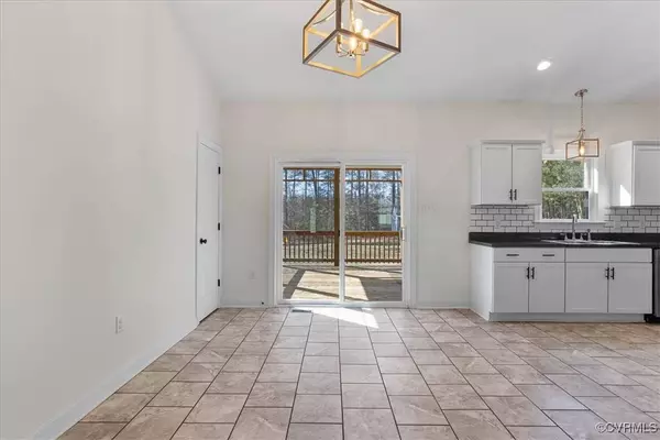 8540 Crestwicke LN, Quinton, VA 23141