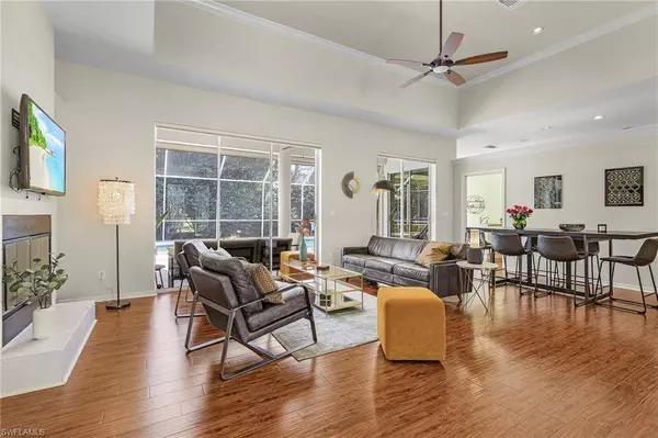 258 Monterey DR, Naples, FL 34119