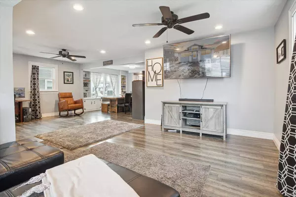 505 N Vine Street, Elkhart, IN 46514-2305