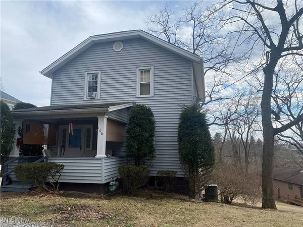 106 South ST, St. Clairsville, OH 43950
