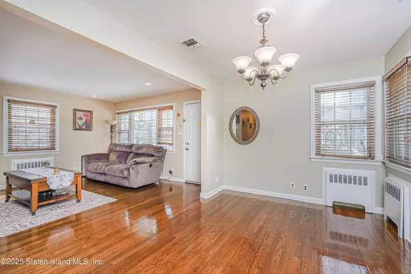 198 Livermore AVE, Staten Island, NY 10314