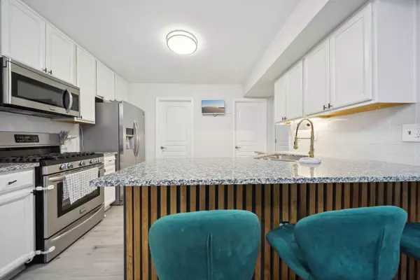 371 Persimmon Court, Bartlett, IL 60103