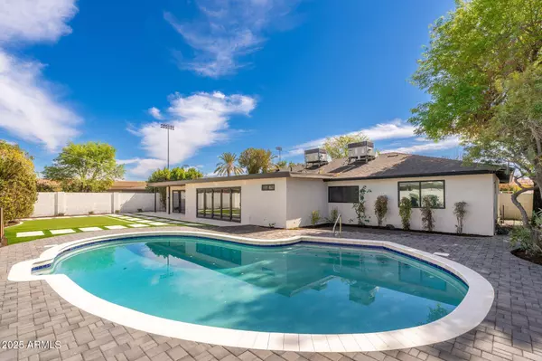 338 E ELM Street, Phoenix, AZ 85012