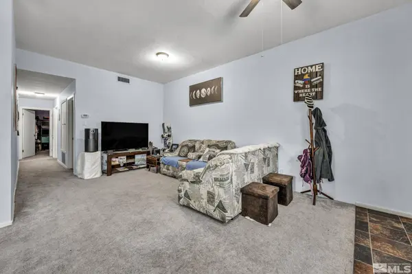 11751 Green Mountain St, Reno, NV 89506