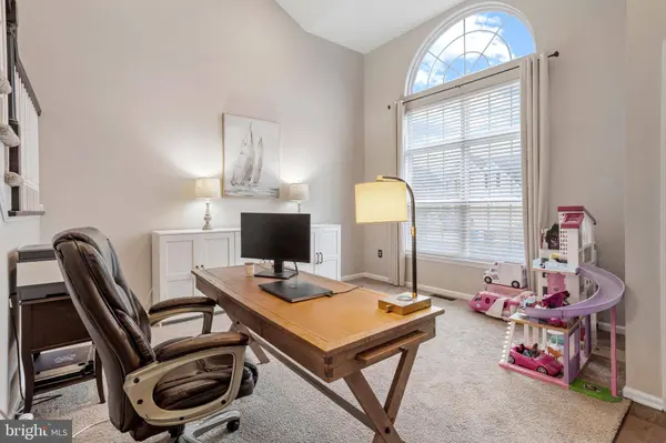 233 WINDSOR, Woolwich Twp, NJ 08085