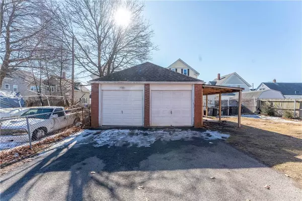 21 John ST, Cumberland, RI 02864