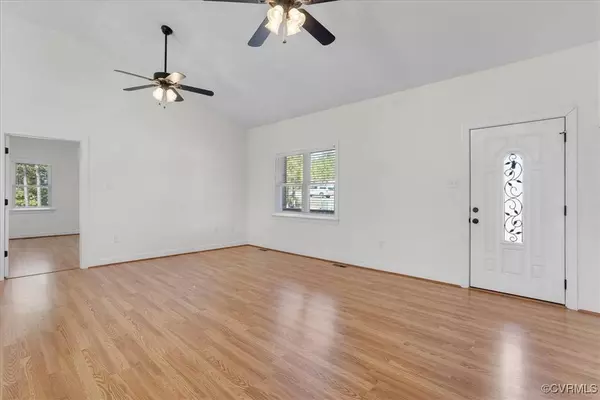 8540 Crestwicke LN, Quinton, VA 23141