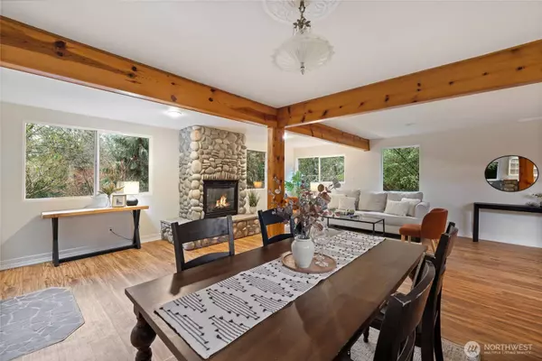 8111 71st ST NW, Gig Harbor, WA 98335