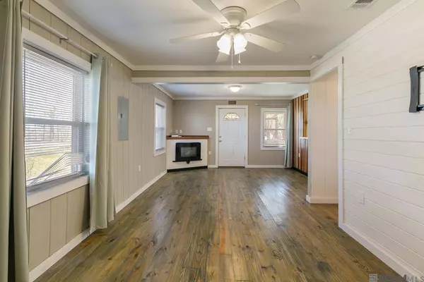 123 Baker St, Napoleonville, LA 70390