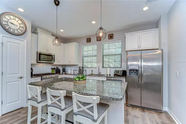 5703 COLONY GLEN RD, Lithia, FL 33547