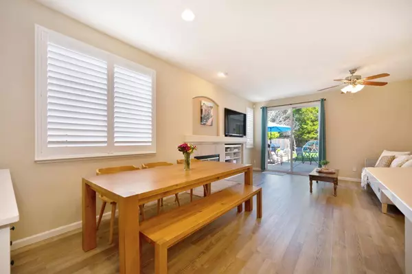 6812 Copper Glen CIR, Roseville, CA 95678