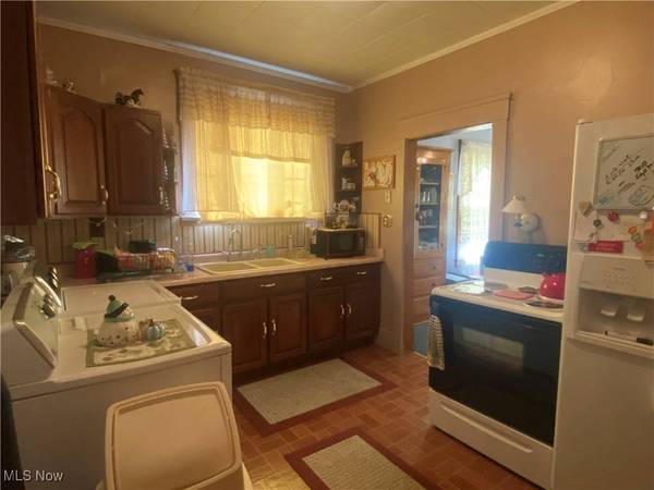 106 South ST, St. Clairsville, OH 43950
