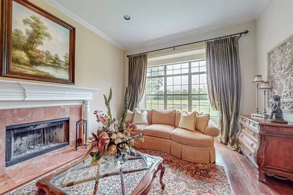 12449 Oak Grove Road S, Burleson, TX 76028