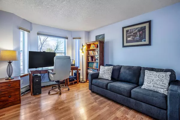 831 Scott WAY, Los Alamos, NM 87544