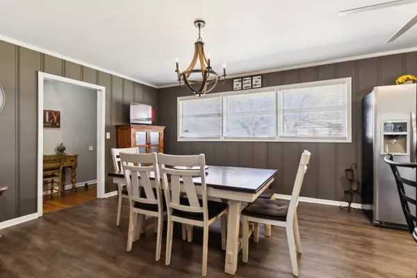 206 Jackson Heights Rd, Columbia, TN 38401