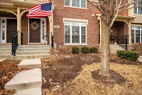 458 N 1st ST, Geneva, IL 60134