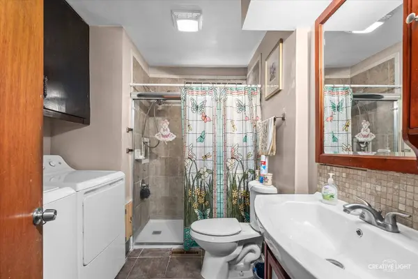 202 Arnold AVE, Aurora, IL 60506