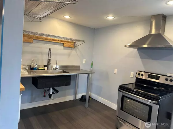 5209 Renton AVE S, Seattle, WA 98118