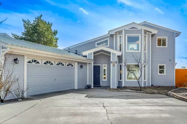 831 Scott WAY, Los Alamos, NM 87544