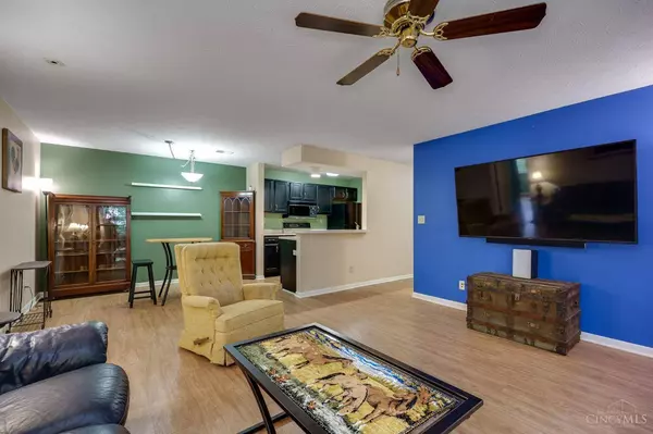 8851 Eagleview Dr #8, West Chester, OH 45069