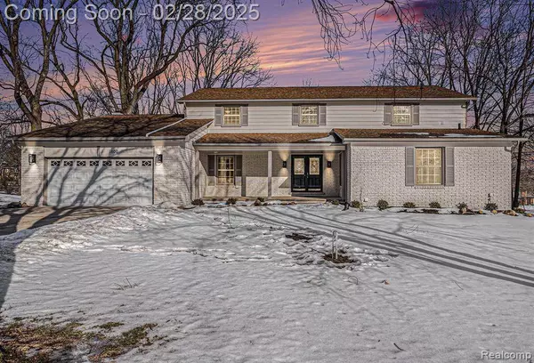 1800 CHARM Court, Rochester Hills, MI 48306