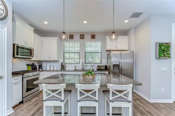 5703 COLONY GLEN RD, Lithia, FL 33547