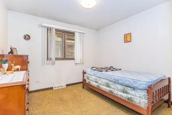 374 Buffalo Avenue, Calumet City, IL 60409