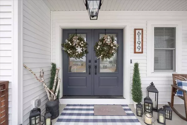 6199 Prairie Wood Dr Drive, Mcfarland, WI 53558