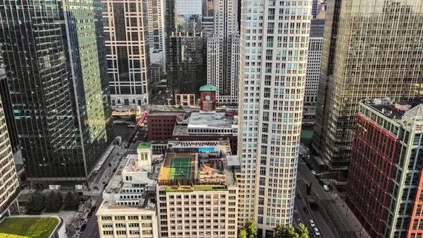 345 N La Salle Drive #1504, Chicago, IL 60654