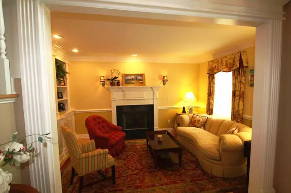 1605 Wood Ave #E2, Roselle Boro, NJ 07203