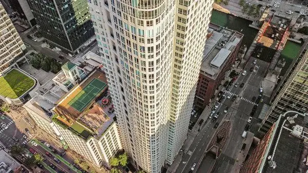 345 N La Salle Drive #1504, Chicago, IL 60654