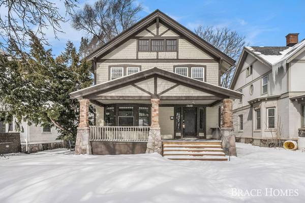 1249 Sigsbee SE Street, Grand Rapids, MI 49506