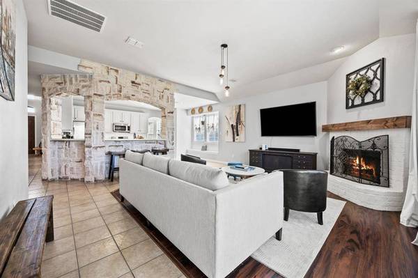 1716 Lake Wood Trail, Little Elm, TX 75068