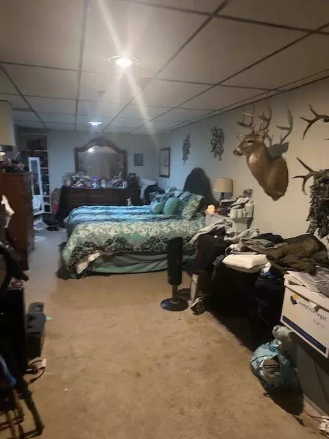 410 81st ST, Kansas City, MO 64118