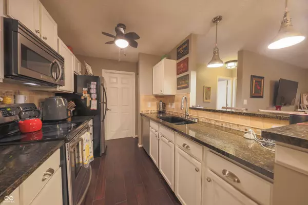 1057 Timber Creek DR #UNIT 1, Carmel, IN 46032